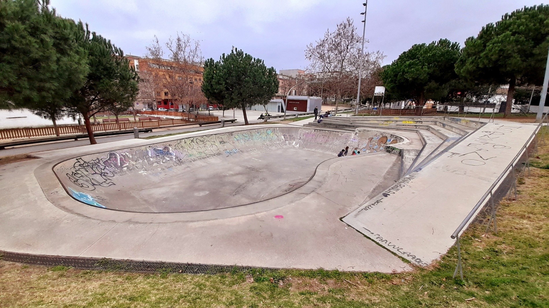 Parc Primer De Maig skatepark